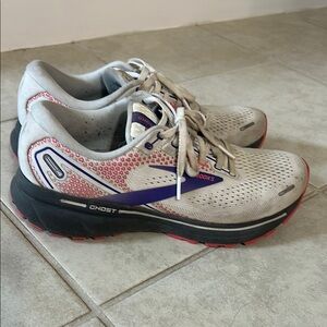 Brooks Ghost 14 Running Shoes with Cushioned Soles